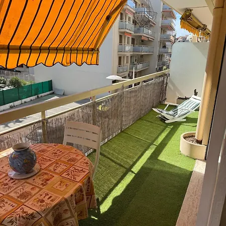 Apartamento Les Pins Centre Proche 3 Pieces