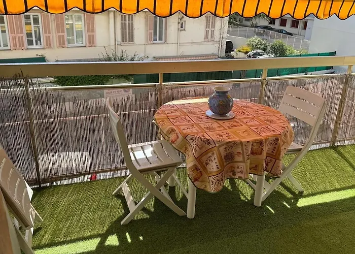 Daire Les Pins Centre Proche 3 Pieces *