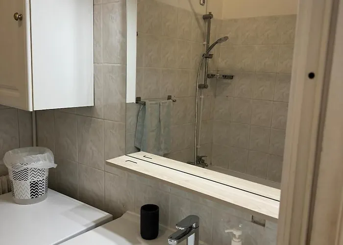 Les Pins Centre Proche 3 Pieces * Juan-les-Pins